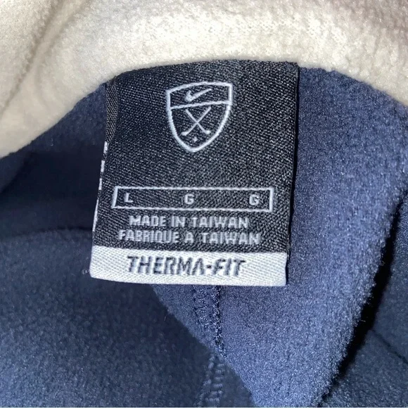 NIKE Therma-Fit fleece jacket. Look sharp & stay warm anytime of year. - Picture 2 of 6
